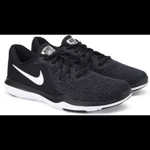 Nike Women’s Flex Supreme TR6 Training Shoes